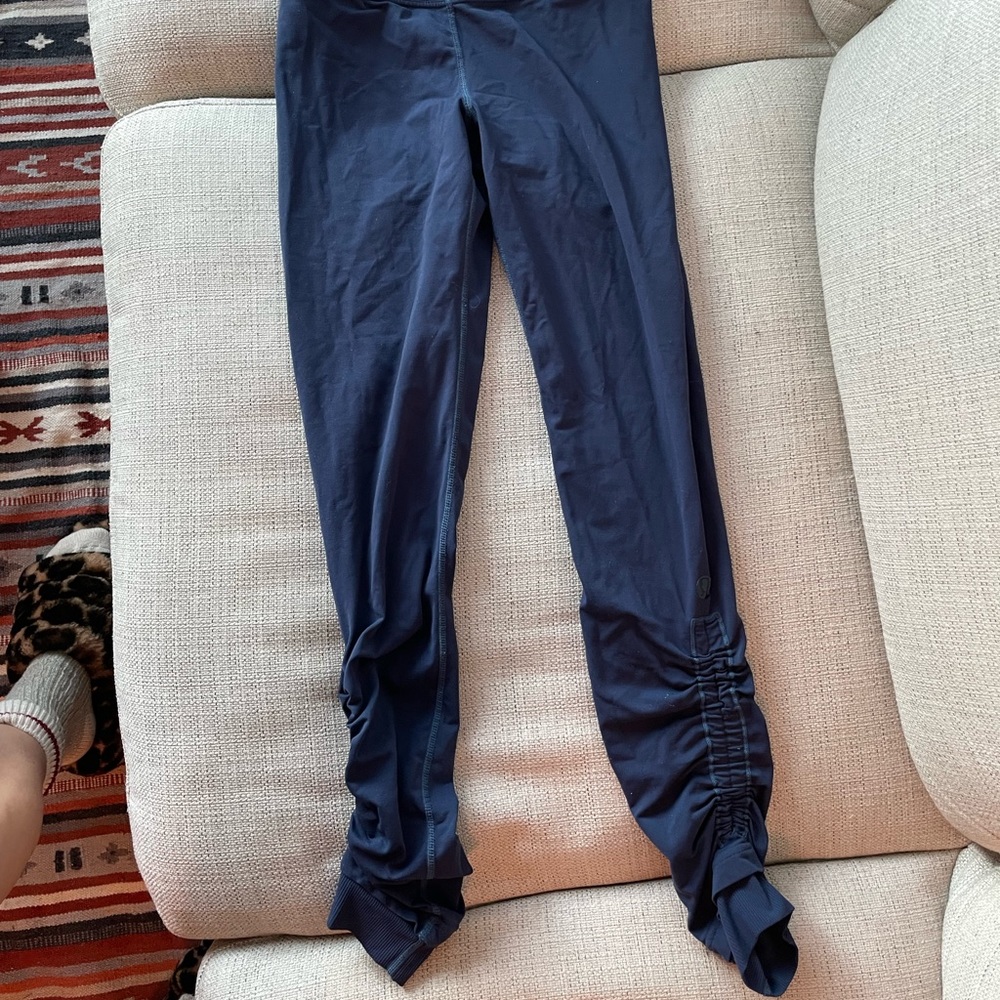 Lululemon limited edition tights navy 4